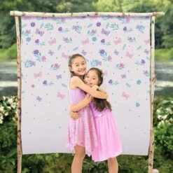 AMSCAN Flutter Canvas Scene Setter